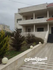  13 بيت مستقل  4 غرف نوم ماستر روم 4 واجهات حجر بلكونات صالات كراج خزان ماء تدفئه سور حديقه عزل اطلاله ح