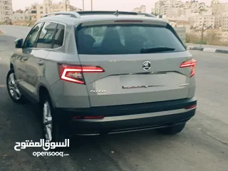  6 جيب سكودا كاروك فل كامل اضافات  للبيع بسعر مغري