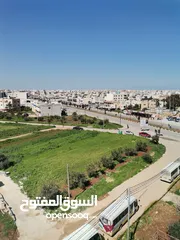  24 شقه 170م طابق اول فني للبيع على شارع البترا بالقرب من كازيه الرجوب واربد مول قراند