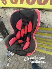  2 كرسي سياره للأطفال مستعمل بحاله جيده للبيع 10 دنانير فقط