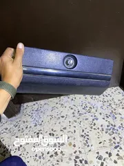 14 كراسي فولفو 240 و بخاخ مواسير و زجاج و قطع اخرى كثيره للبيع المستعجل