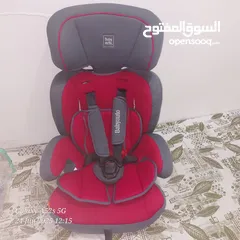  1 Used baby car seat ( Baby Auto)