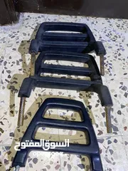  23 كراسي فولفو 240 و بخاخ مواسير و زجاج و قطع اخرى كثيره للبيع المستعجل