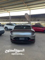  5 Ev6 فحص كامل بحاله الشركه لاينقصها شي كوشوك وكاله شاحن اصلي عداد 36 ألف بحاله الوكاله بطاريه كبيره 7