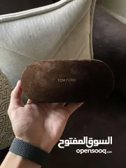  3 TOM FORD Sunglasses like new  نظارة TOM FORD للبيع بسعر مغري