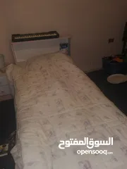  2 غرفة نوم بناتي للبيع أسرة عدد 2 خزانه تسريحه مكتب