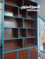  11 أثاث مكتبي وأدوات ومستلزمات للتدريب داتا شو ولوح ذكي، كراسي، طاولات، مكاتب ، نافورة، رفوف، حائط، باب