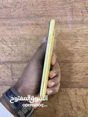  3 آيفون 11 128 قيقا حاله ممتازه