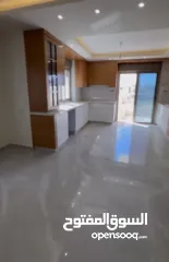  5 شقه للايجار مفروشه