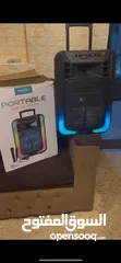  23 سماعة حفلات BT Speaker .. 15 inch  لا سلكية .. جديدة جدا استعمال مرة واحدة فقط . التواصل عبر الواتس