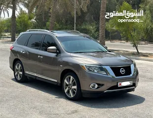  2 Nissan Pathfinder 3.5 model 2014 full option panorama