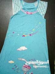  29 ملابس بناتي مستعمل بس نضيف بأسعار رمزيه ومراعاه عالكميه بلبسو عمر 8/9 سنين