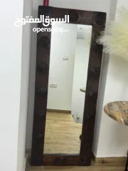  8 مكتب رسبشن مع خزانة دفات مرايا جانبية بحالة ممتازة