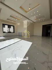  27 لم تسكن - تشطيبات فاخرة - طريق المطار - 4نوم - 230م - بإطلالــــه بانوراما - تستحق المشاهدة