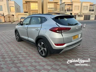  5 Hyundi tucson 2017