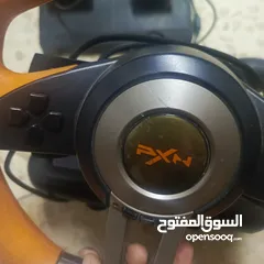 1 جهاز ستيرنج ودعاسات بلاستيشن للبيع
