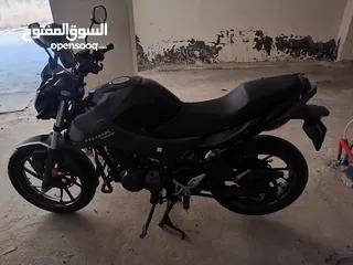  1 دراجة نارية