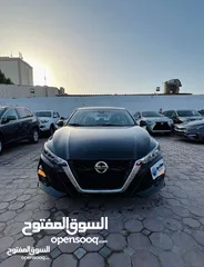  1 Nissan Altima SV full options 2019