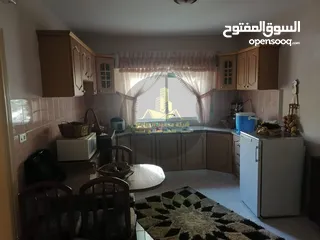  11 رقم الاعلان (3165) فيلا للبيع في ابو نصير خلف مسجد الهدى