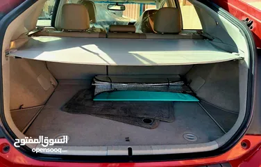  12 تويوتا بريوس 2012 فل كامل ماعدا الفتحة
