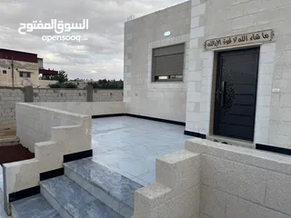  15 بيت للبيع مميز منطقه هادئه جدا