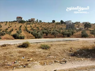  5 أرض للبيع على طريق إربد عمان منطقة بليله على شارع رئيسي