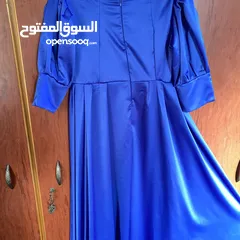  2 فستان ازرق ملكي راق بإطلالة ملوكيه لا تُقاوم