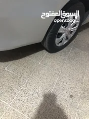  15 تويوتا   يارس 2016. 1500cc للبيع بسبب عدم الاستعمال لوجود سيارات اخرى  مع الشكر
