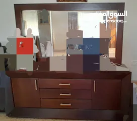  10 اثاث غرفة جلوس (صالون) بحالة جيدة بجنن اسفنج ناعم لطيف منجد