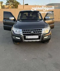  5 ميتسوبيشي باجيرو 2022 للإيجار