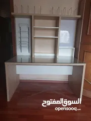  3 مكتب دراسي من ايكيا للبيع بسعر مغري