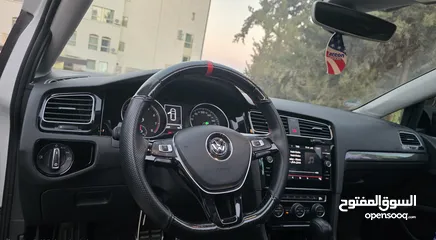 5 Golf R Line (MK 7.5) موديل 2019 محرك 1500 CC
