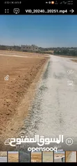  2 للبيع قطعة أرض 3.4 دونم في النقيره شارع الميه خلف كازيه جوبترول شارعين بالقرب من مشروع الشهد 4