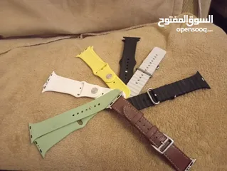  3 ساعة x8 ultra smart watch بحالة ممتازة جدا مع 7 كساتك