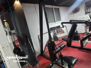  14 نادي جيم كامل