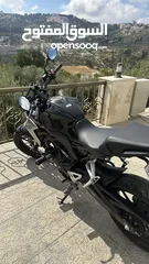  4 دراجة هوندا cb300 للبيع