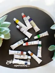  2 للبيع: ألوان زيتية مستعملة جميعها بدينارين فقط! حالتها جيده جدا
