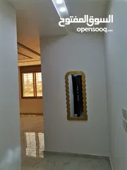  26 شقق 170م +205م للبيع على شارع البتراء شرق اربد مول قراند وكازيه الرجوب