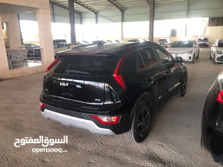  5 كيا نيرو موديل 2023 لون اسود هايبرد