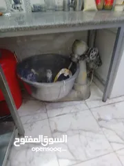  2 معدات  محل معجنات للبيع بحاله جيده جدا لعدم التفرغ للبيع