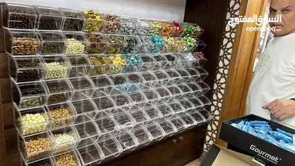  2 محمص كامل متكامل جاهز من جميع المعدات جميع البضاعا ما عليك الي يكون عندك محل مناسب