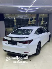  6 للبيع ES350  موديل2021 فئة ( Black line edition )ماشي17الف كيلو متر  فقط.