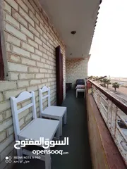  9 شقة للايجار  اول مطل علي البحر مباشر بأرق الأماكن السياحي بمصيف جمصه السياحي