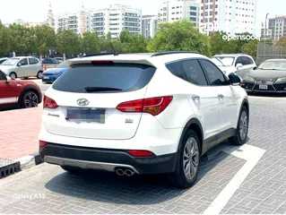  2 Hyundai Snata Fe 2015 4WD 3.3 GCC model