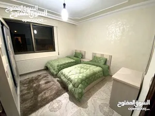  7 فيلا مفروشة طابق ارضي  للآيجار اليومي  يومي  وناجر طلاب  وطلبة الجامعات
