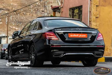  25 Mercedes E200 2017 Gasoline   السيارة وارد الشركة و بحالة ممتازة جدا