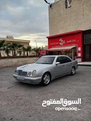  5 مرسيدس E200