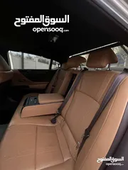  6 Lexus es300h 2019