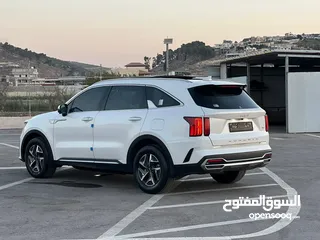  8 كايا سورينتو 2022 /فل الفل  فتحة سقف بانوراما  2x4 ///240Hp بنزين + كهرباء  ( Haybrid) 1600cc