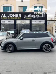  9 MINI COOPER S 2018 KIT JCW Gcc